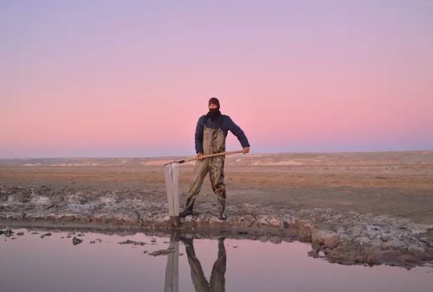 Picturing life in the dust bowl remains of the once mighty Aral Sea